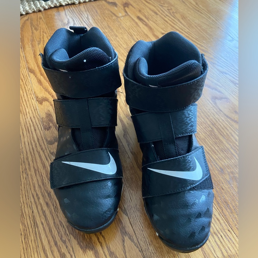 Lacrosse Cleats - Nike Size 6 Youth - Picture 2 of 6